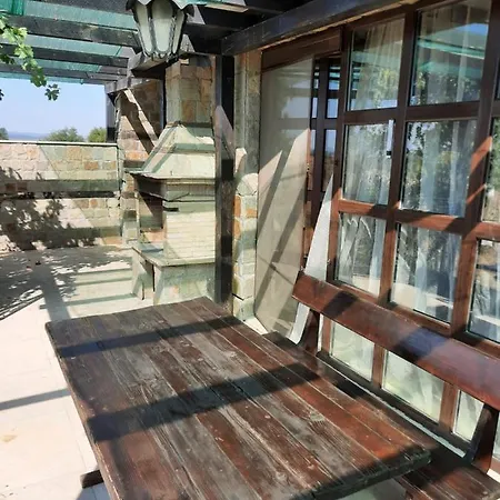 Beautiful 2-bed In Cholakova Cheshma Villa