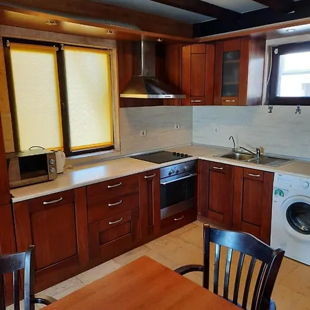 Beautiful 2-bed In Cholakova Cheshma Villa *