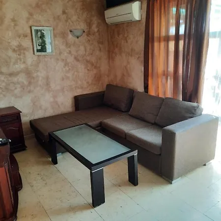 Villa Beautiful 2-bed In Cholakova Cheshma Kosharitsa